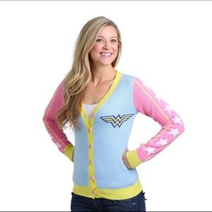 Copy NWT Wonder Woman Retro Cardigan Sweater